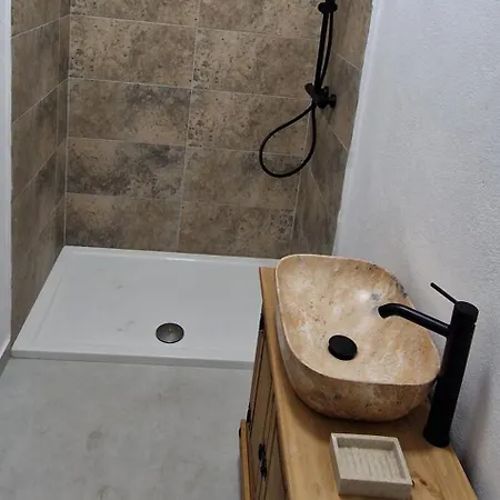 Centru Vechi Rooms *