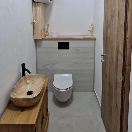 Centru Vechi Rooms בית אירוח בראשוב