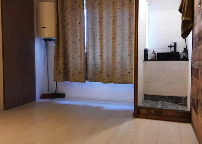 Cosy With Terrace Privatunterkunft